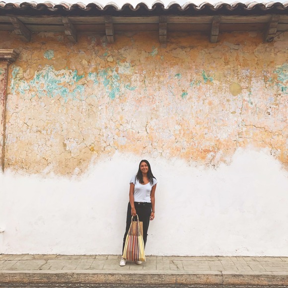 Meet your Posher, Aki - Picture 1 of 1